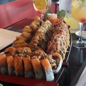 Sushi variado y delicioso lo mejor de la ciudad
