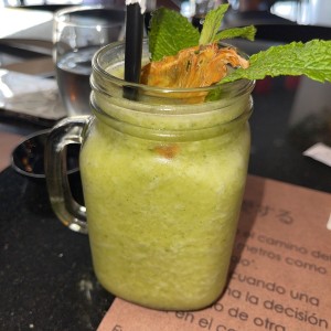 Limonada hierba buena