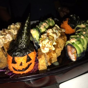 kung fu panda (tempurizado) y dragon rolls