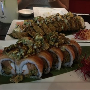 Rolls Especiales - Tsugoi y al fondo Kun Fu Panda