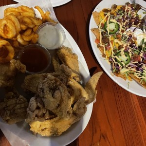 Wings y nachos