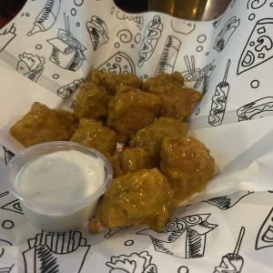WINGS - BONELESS WINGS Hot