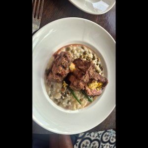 FILETE DE RES SOBRE RISOTTO