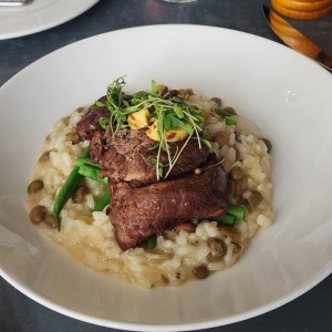 FILETE DE RES SOBRE RISOTTO
