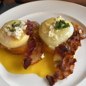 Huevos benedictinos