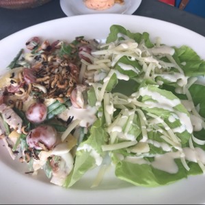 ensalda de lechuga de mant y pollo al grill
