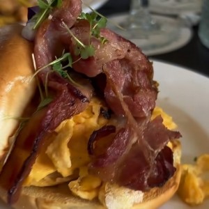 DESAYUNO - HUEVOS AL GUSTO