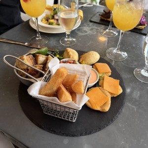 DESAYUNO - BANDEJA MIXTA