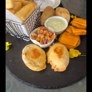 DESAYUNO - BANDEJA MIXTA