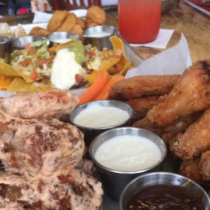 alitas y sampler