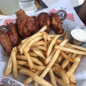 Wings Lunch