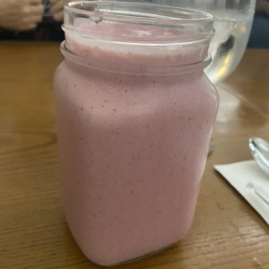 Smoothie de fresa con leche.
