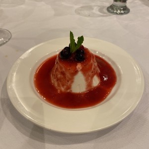 pana cotta frutos rojos