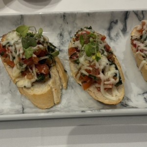 Bruschetta de Tomate y Mozarella