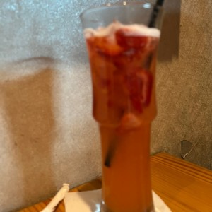 Strawberry lemonade