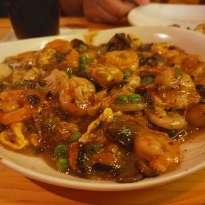 Shrimp with lobster sauce
