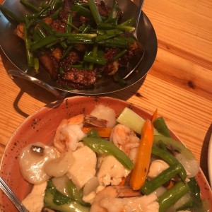 Mongolian Surf N? Turf \ Pollo con Camarones