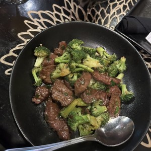 Lunch Bowl - Beef With Broccoli