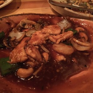 Pollo - Cashew Chicken
