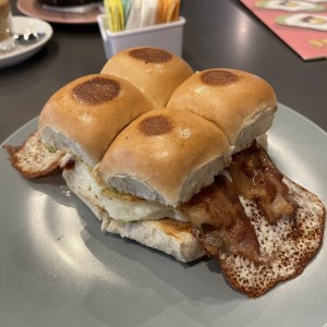 BREAKFAST SANDWICHES - BREAKFAST SANDWICH