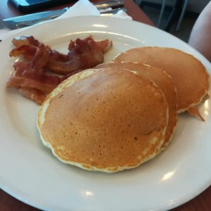 pancake con tocino