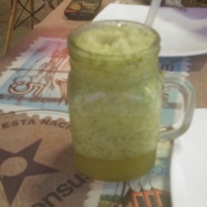 Limonada de hierba buena