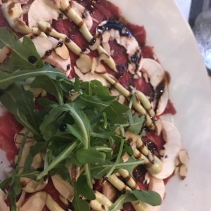 Carpaccio de res