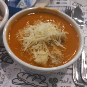 sopa de tomate