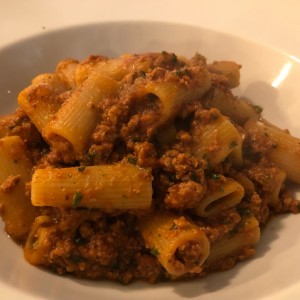 Rigatoni con Ragu de Mariscos