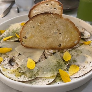 Carpaccio de hongos Portobelo