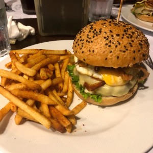 The Corner 76 - Arma tu propia hamburguesa