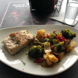 Corvina con Vegetales