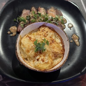 Crocante de papas con brisket ahumado