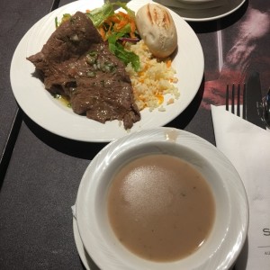 bufe de almuerzo, opcion carne