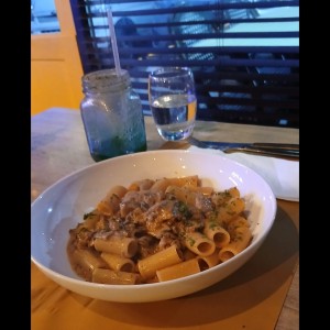 Pasta Tradizionale - Rigatoni Alla Boscaiolla