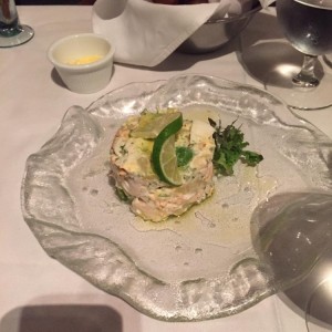 ensalada de langosta y aguacate
