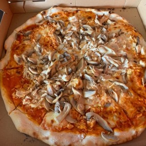 pizza de pollo con hongos