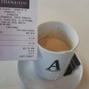 cafecito de 4 balboas.