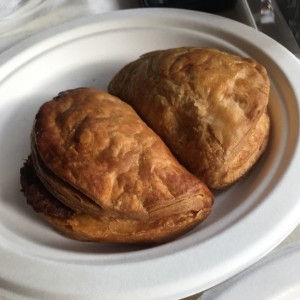 empanasa de carne y pollo