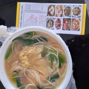sopa de wanton