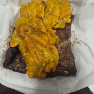 Parrilla - Churrasco con patacones 