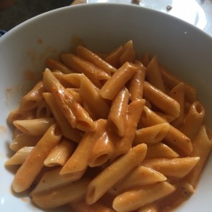 Penne en salsa rosada