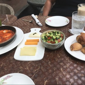 una orden de shakshouka