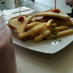 cheesy bacon sandwich