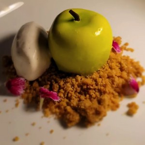 Pie de manzana con helado