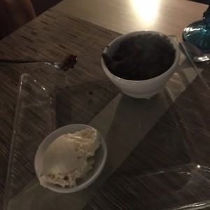 Fondue chocolate con helado de Vainilla