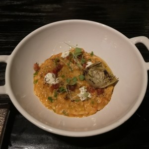 Risotto de tomates y queso de cabra