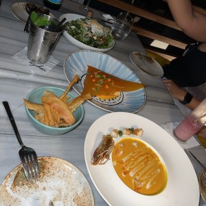 Bisque de Langostino, ceviche de corvina and more.!