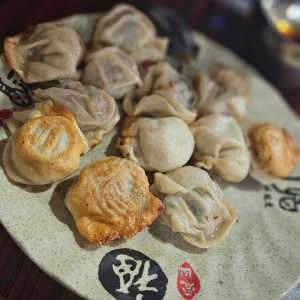Dumplings fritos de Puerco
