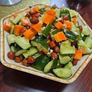 Ensalada Pepino Con Mani